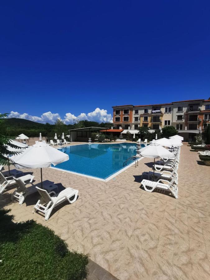 סוזופול Lily Beach - Apartment 408A מראה חיצוני תמונה